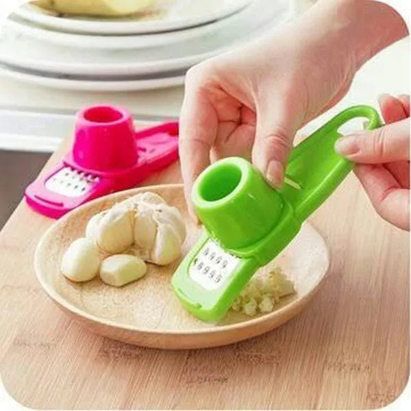 Plastic Garlic grater With Stainless Steel Blade